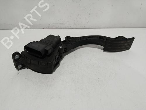 Used Pedal VOLVO S40 II (544) 2.0 D (136 hp) 24364121