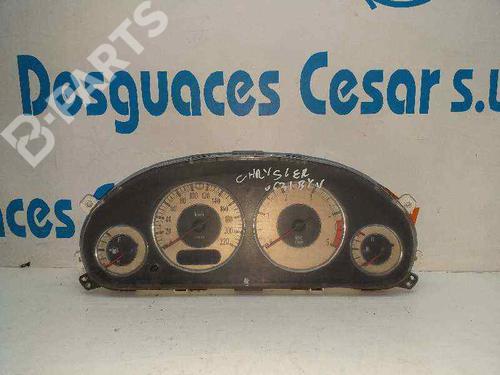 Used Instrument cluster CHRYSLER VOYAGER / GRAND VOYAGER IV (RG) 2.5 CRD (143 hp) 5172963