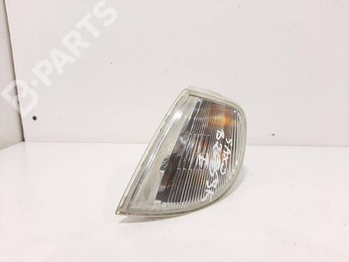 Used Left front indicator CITROËN SAXO (S0, S1) 1.4 VTS (75 hp) 6806360