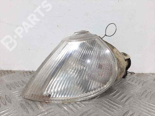 Used Left front indicator Left front indicator RENAULT LAGUNA I (B56_, 556_) [1993-2002] 6240770 6240770