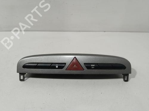 Used Warning switch PEUGEOT 308 SW I (4E_, 4H_) 1.6 HDi (109 hp) 29213586