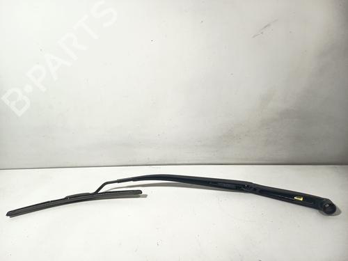 Used Front windshield wiper arm Front windshield wiper arm HYUNDAI TUCSON (TL, TLE) 1.6 GDi (132 hp) 34538969 34538969