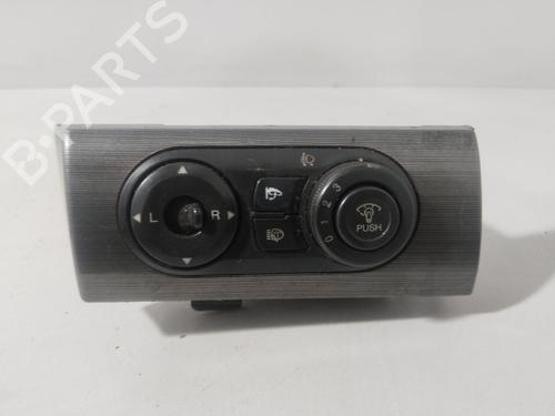 Forlygtekontakt CHEVROLET CAPTIVA (C100, C140) 2.0 D 4WD (150 hp) 31133075