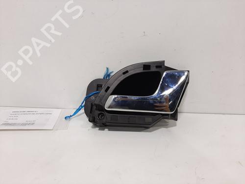 Used Front right interior door handle TATA ARIA [2010-2025]  12258741