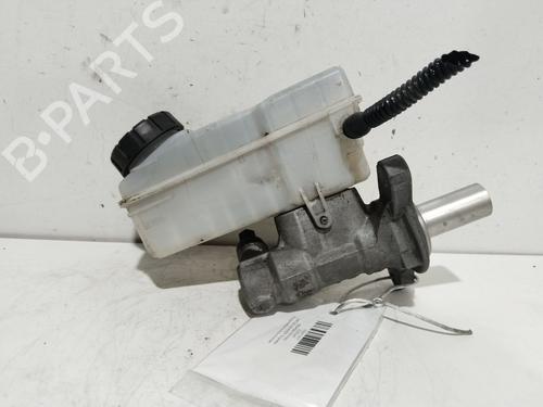 Used Brake master cylinder Brake master cylinder DACIA DOKKER Box Body/MPV 1.5 dCi 75 / Blue dCi 75 (FEJW, FEAH) (75 hp) 20674881 20674881
