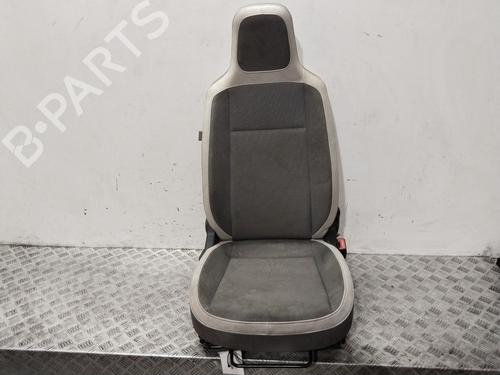 right-front-seat-vw-up-121-122-bl1-bl2-bl3-123-2011-40101413 main image