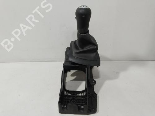 Used Gear lever RENAULT MEGANE III Hatchback (BZ0/1_, B3_) [2008-2025]  29308419