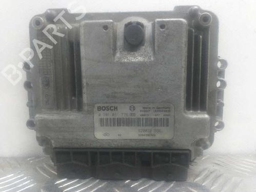 Used Engine control unit (ECU) Engine control unit (ECU) RENAULT SCÉNIC II (JM0/1_) [2003-2010] 5192558 5192558
