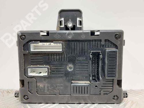 Used Electronic module RENAULT CLIO III (BR0/1, CR0/1) [2005-2014]  5866528