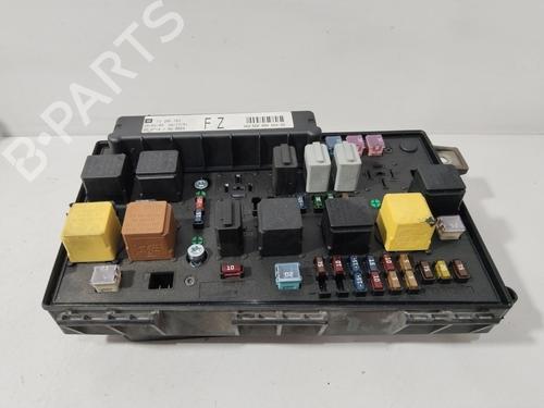 fuse-box-opel-astra-h-a04-2004-2005-2006-2007-2008-2009-2010-2011-2012-2013-2014-30834618 main image
