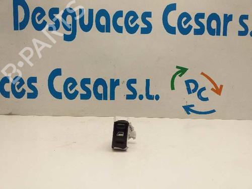 Used Right front window switch Right front window switch CITROËN XSARA PICASSO (N68) 1.8 16V (115 hp) 5192689 5192689