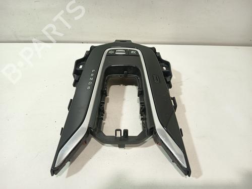 Used Electronic module Electronic module TOYOTA COROLLA Estate (_E21_) 1.8 Hybrid (ZWE211) (98 hp) 33958572 33958572