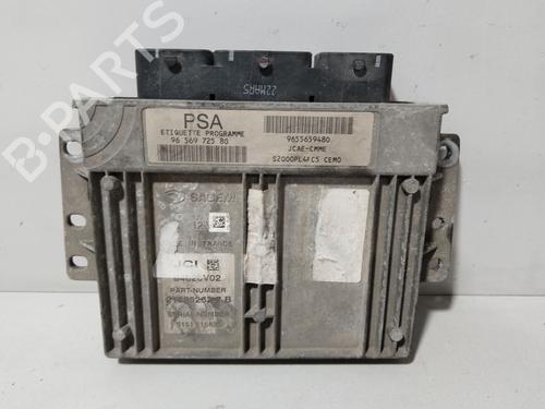 Used Engine control unit (ECU) PEUGEOT 206 Hatchback (2A/C) 1.4 i (75 hp) 31588030