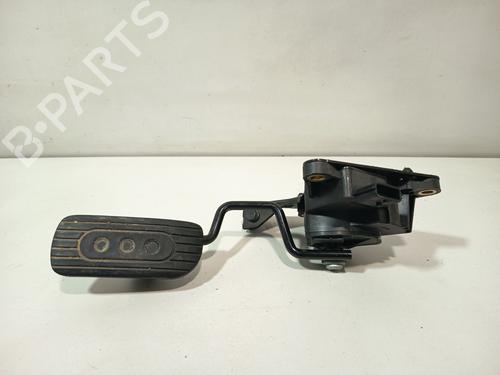 pedal-nissan-nv200-evalia-bus-2010-35949577 main image
