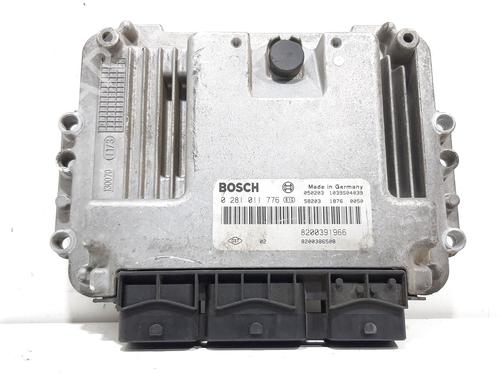 Used Engine control unit (ECU) Engine control unit (ECU) RENAULT MEGANE II (BM0/1_, CM0/1_) [2001-2012] 8896002 8896002