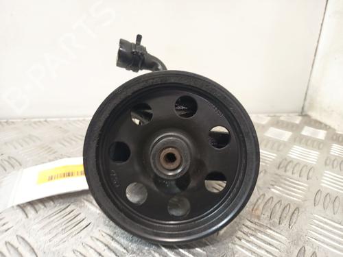 Used Steering pump Steering pump FORD FOCUS I (DAW, DBW) 1.8 TDCi (100 hp) 33718486 33718486