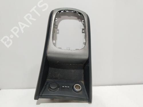 Used Middle console HYUNDAI i30 (FD) 1.6 CRDi (128 hp) 26566649