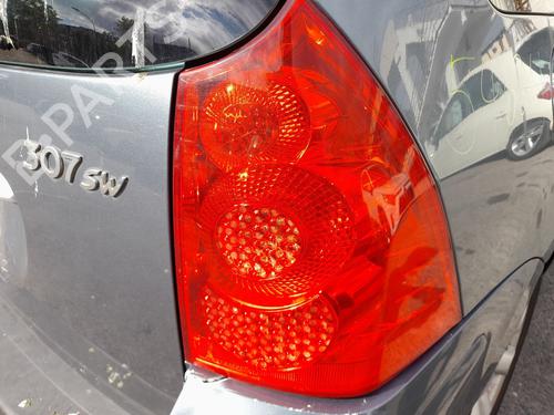 Højre baglygte Højre baglygte PEUGEOT 307 SW (3H) 1.6 HDI 110 (109 hp) 39880728 39880728