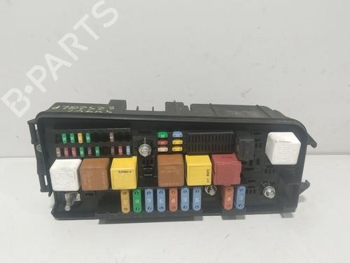 Used Fuse box Fuse box 38622528 38622528