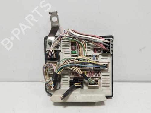 Used Fuse box Fuse box 38749904 38749904