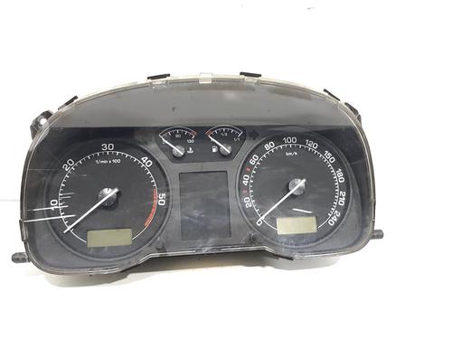 Used Instrument cluster SKODA OCTAVIA I (1U2) [1996-2010]  8275557
