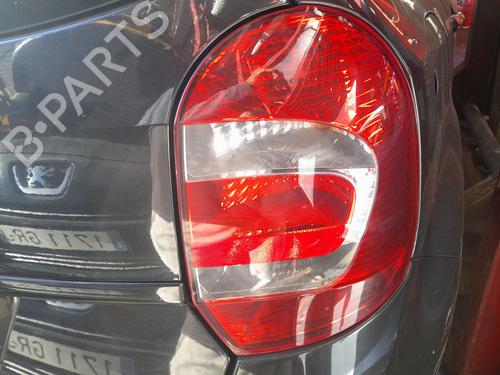 Used Right taillight Right taillight RENAULT MODUS / GRAND MODUS (F/JP0_) 1.2 (JP0C, JP0K, FP0C, FP0K, FP0P, JP0P, JP0T) (75 hp) 40298159 40298159