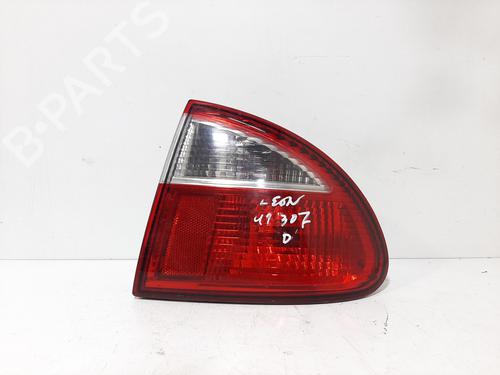 Used Right taillight Right taillight SEAT LEON (1M1) [1999-2006] 7023786 7023786