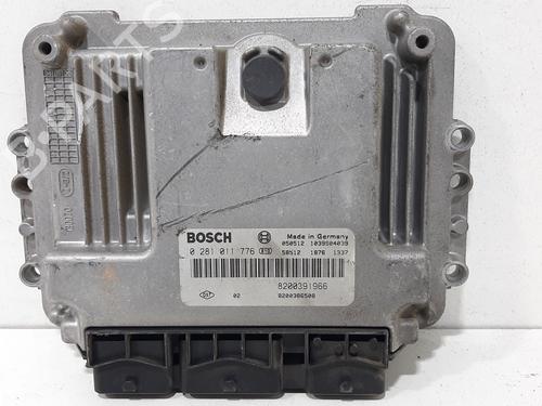 Used Engine control unit (ECU) Engine control unit (ECU) RENAULT SCÉNIC II (JM0/1_) [2003-2010] 8784652 8784652
