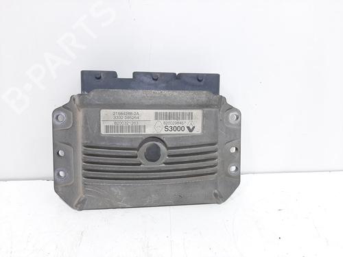 Used Engine control unit (ECU) Engine control unit (ECU) RENAULT MEGANE II (BM0/1_, CM0/1_) [2001-2012] 13712950 13712950