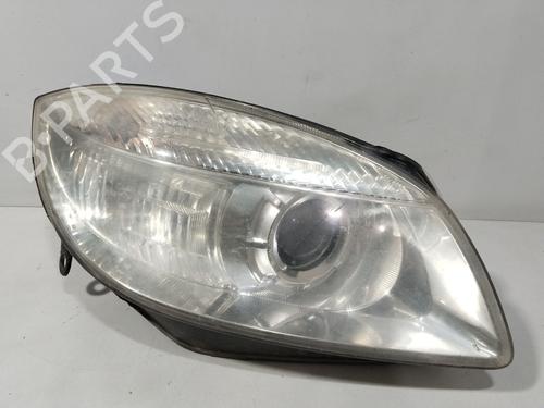 Used Right headlight SKODA ROOMSTER (5J7) 1.4 TDI (70 hp) 29754934