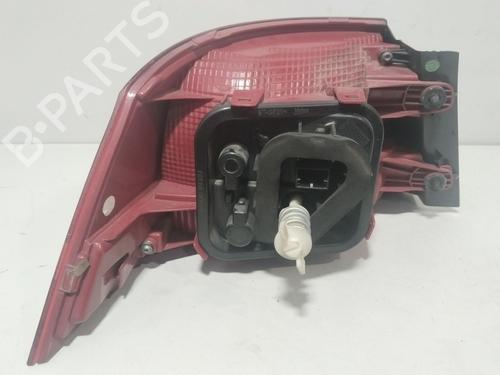 Right taillight VW PASSAT B7 (362) 1.6 TDI | BP37795380C35 - Image 2