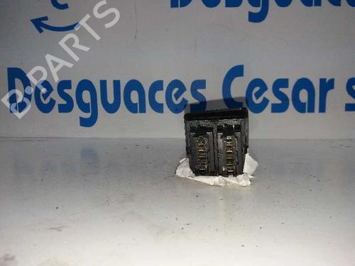 Used Left front window switch Left front window switch CITROËN ZX Break (N2) [1993-1999] 5201995 5201995