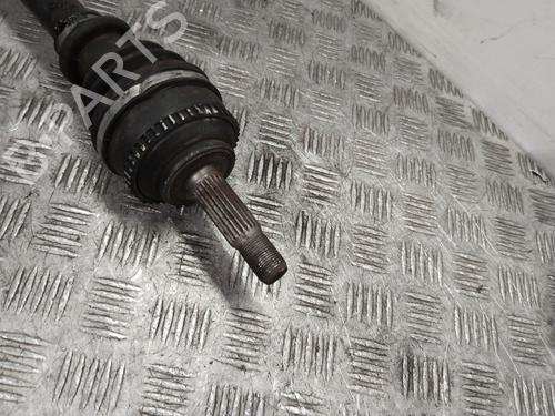 Left front driveshaft RENAULT MEGANE I Classic (LA0/1_) 1.4 16V (LA0D, LA1H, lA0W, LA10) | BP29864995M38