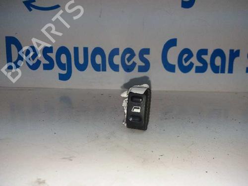 Used Right front window switch Right front window switch CITROËN XSARA (N1) 1.9 TD (90 hp) 5202017 5202017