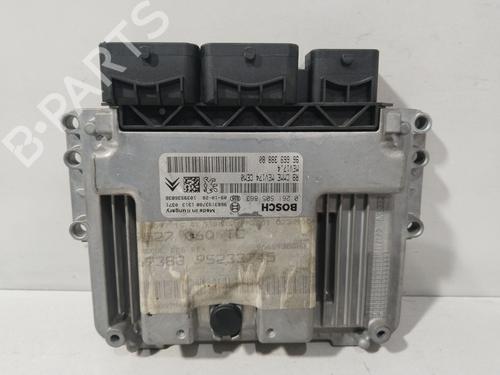 Used Engine control unit (ECU) PEUGEOT 5008 (0U_, 0E_) 1.6 16V (120 hp) 31048175