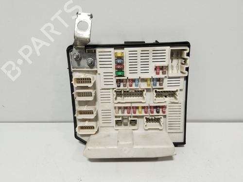 Used Fuse box Fuse box 36911268 36911268
