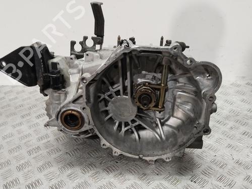 Used Gearbox HYUNDAI TRAJET (FO) 2.0 (136 hp) 24369409