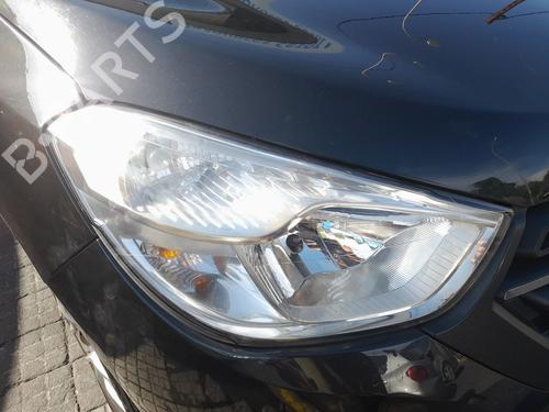 right-headlight-dacia-lodgy-js_-2012-39623790 main image