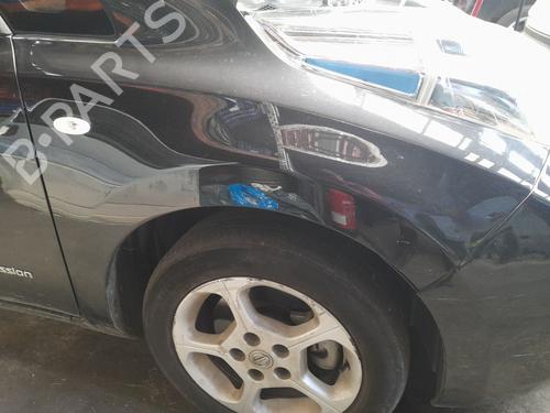 right-front-fenders-nissan-leaf-ze1-2017-37408027 main image