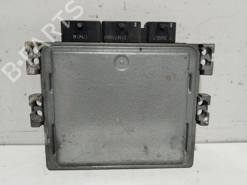 Used Engine control unit (ECU) RENAULT SCÉNIC II (JM0/1_) [2003-2010]  17000975