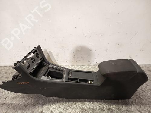 Used Armrest / Center console Armrest / Center console VW GOLF VII (5G1, BQ1, BE1, BE2) 1.6 TDI 4motion (110 hp) 33855277 33855277