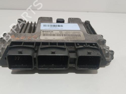 Used Engine control unit (ECU) Engine control unit (ECU) RENAULT MEGANE II (BM0/1_, CM0/1_) 1.9 dCi (BM0G, CM0G) (120 hp) 26896083 26896083