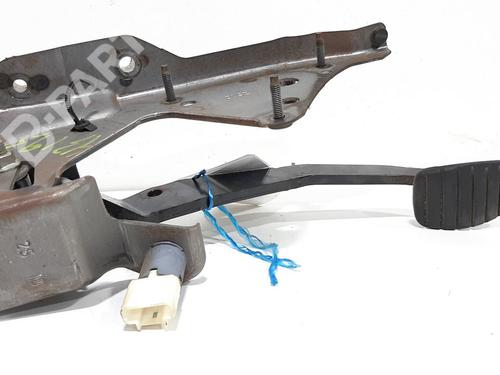 Used Break pedal RENAULT CLIO III (BR0/1, CR0/1) [2005-2014]  8773177