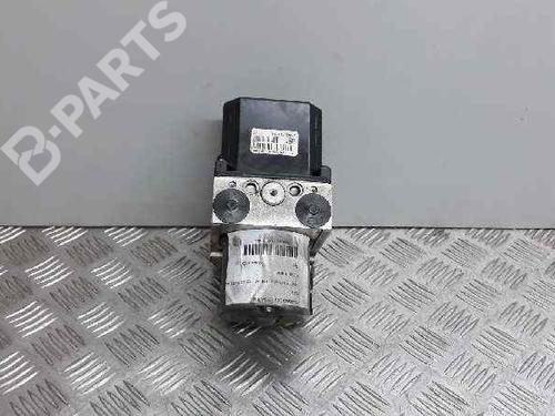 Used ABS pump TOYOTA AVENSIS (_T25_) 2.2 D-4D (ADT251_, ADT251R) (150 hp) 5246031