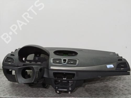 Instrumentbord RENAULT MEGANE III Hatchback (BZ0/1_, B3_) [2008-2025]  29360000
