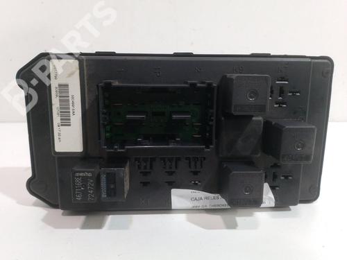 Fuse box JEEP GRAND CHEROKEE III (WH, WK) 3.0 CRD (218 hp) 11227369