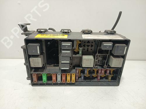 Used Fuse box Fuse box 37152361 37152361