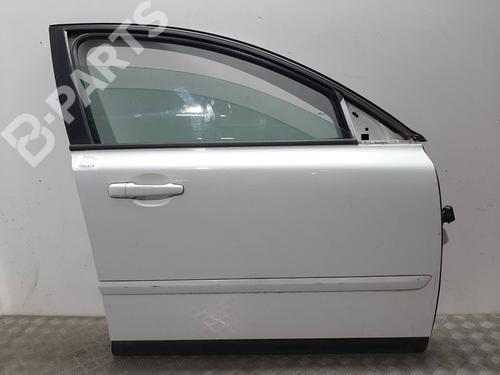 Used Right front door VOLVO V50 (545) 2.0 D (136 hp) 7111726