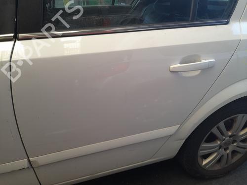 Used Left rear door Left rear door 37030862 37030862
