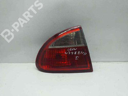 Used Left taillight SEAT LEON (1M1) [1999-2006]  5194755